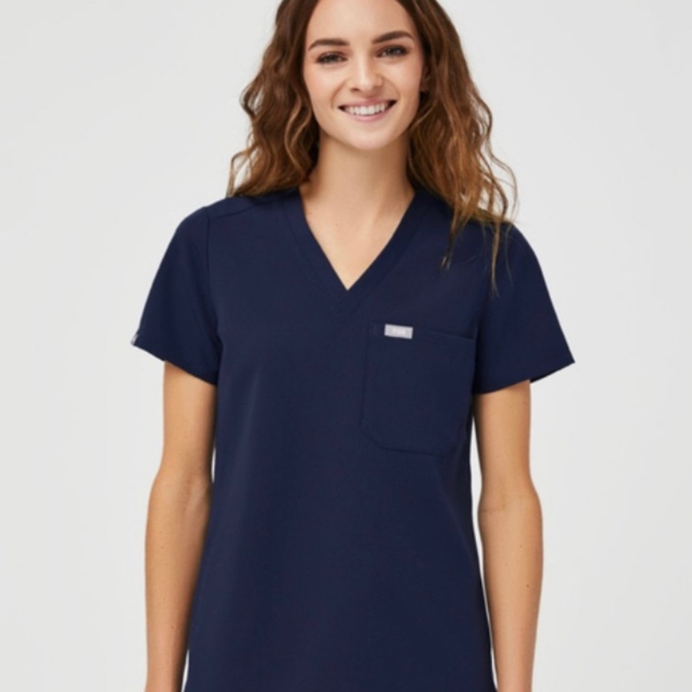 NWOT Figs Catarina in Navy